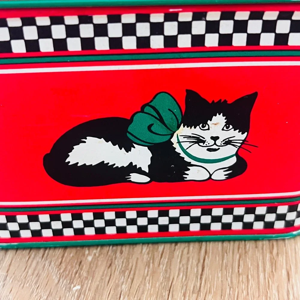 Vintage‎ Potpourri Press Meow Mates Tuxedo Cat Tin Red Checkered USA Kitten